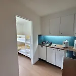 Central, Newly Renovated 2-room *