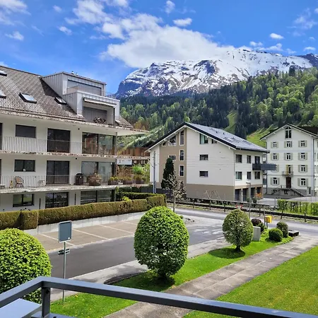 Central, Newly Renovated 2-room * Engelberg