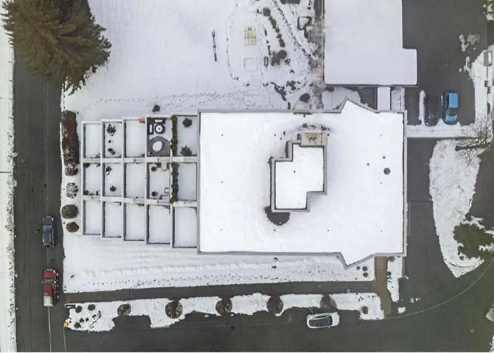 Central, Newly Renovated 2-room * Engelberg